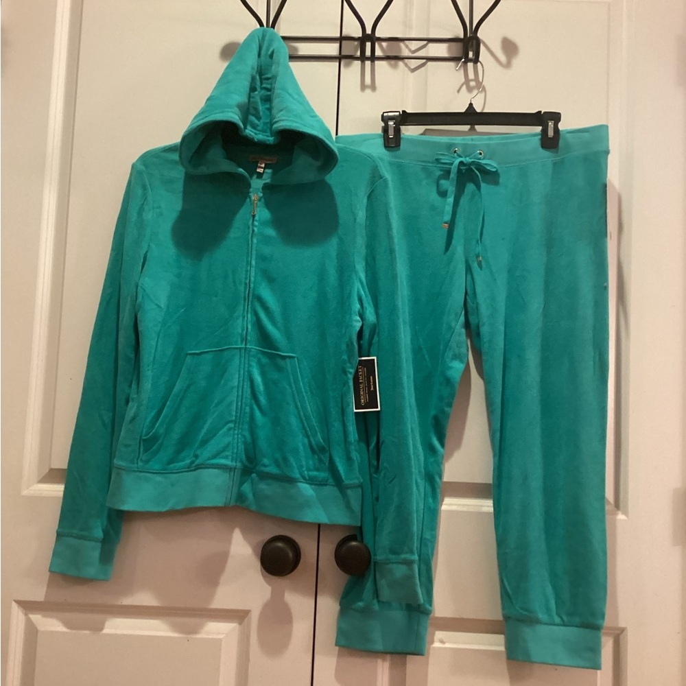 New with Tags Juicy Couture Capri Pants Original Jacket Track Set